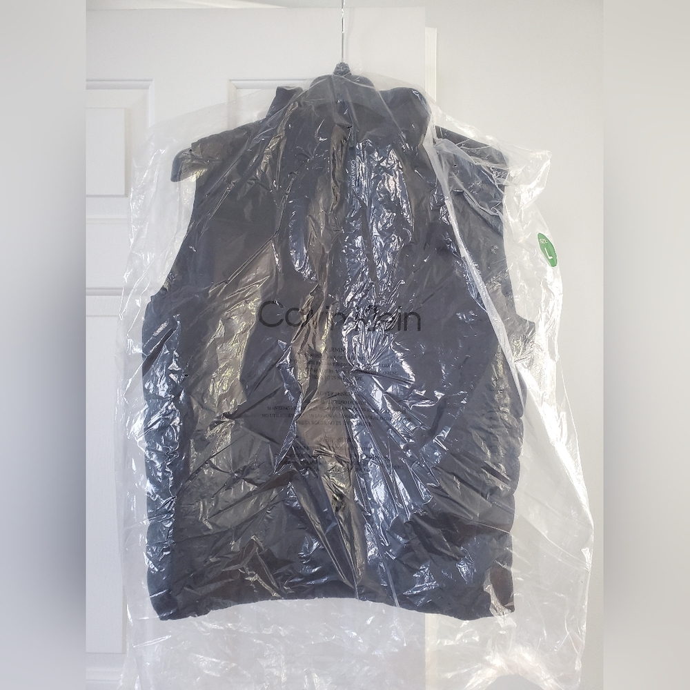 Calvin Klein Mens Black Puffer Jacket Large